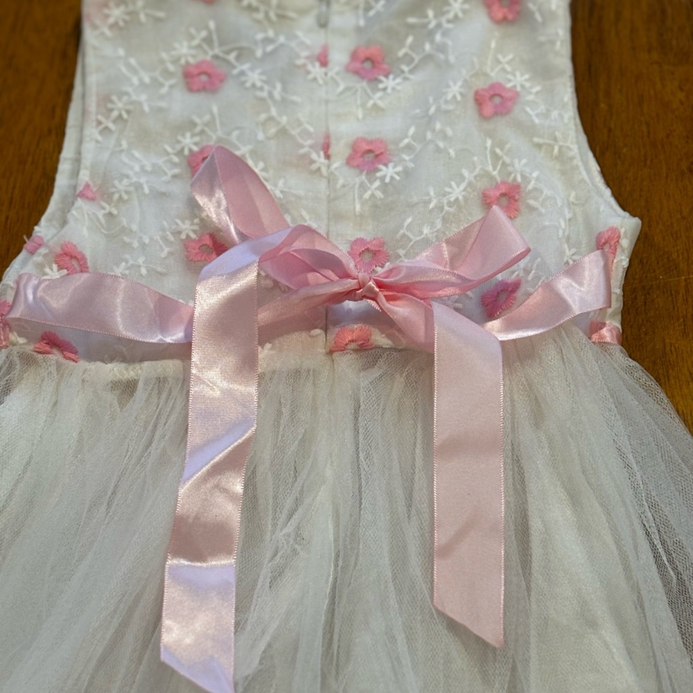 Girls White & Pink Floral Tulle Dress – Size 4T/5T (Boutique) - Picture 6 of 7